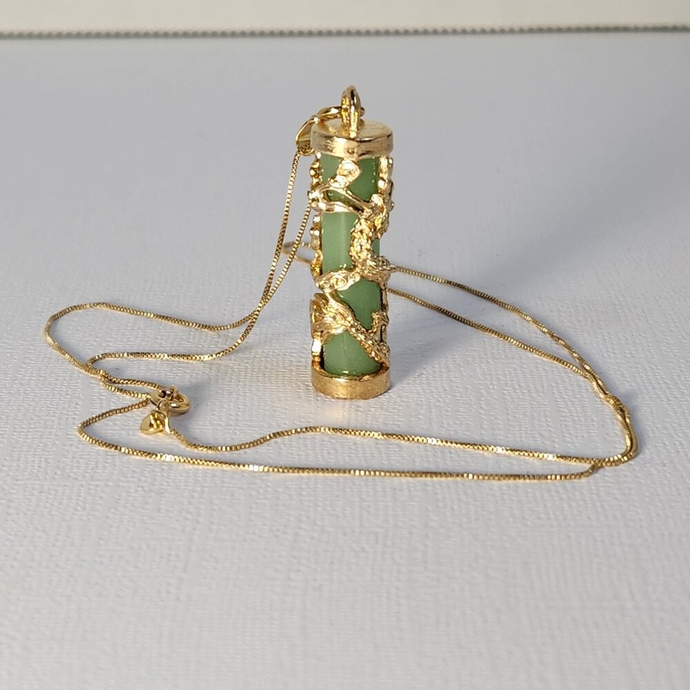 Cowabunga! NIB 925 Jade Style Glow in the Dark Pendant 18" 925 Chain